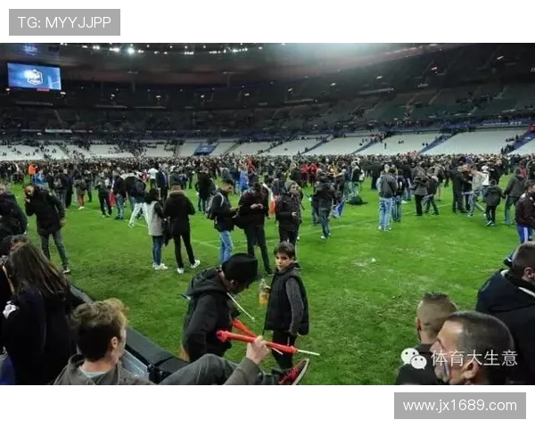 在日本街头偶遇巴黎足球明星的难忘瞬间与精彩对话